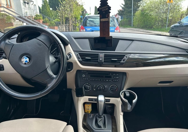 BMW X1 cena 39900 przebieg: 143000, rok produkcji 2011 z Słupsk małe 172
